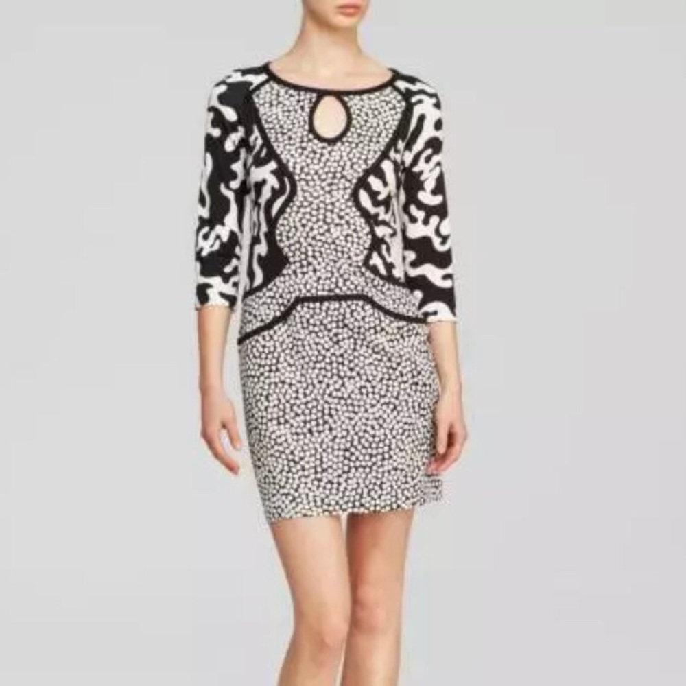 NWOT DVF KEYHOLE SHIFT DRESS SZ 10